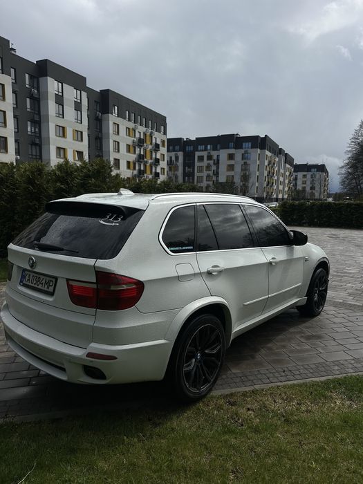 BMW x5 e70 3.5 d 2009 год