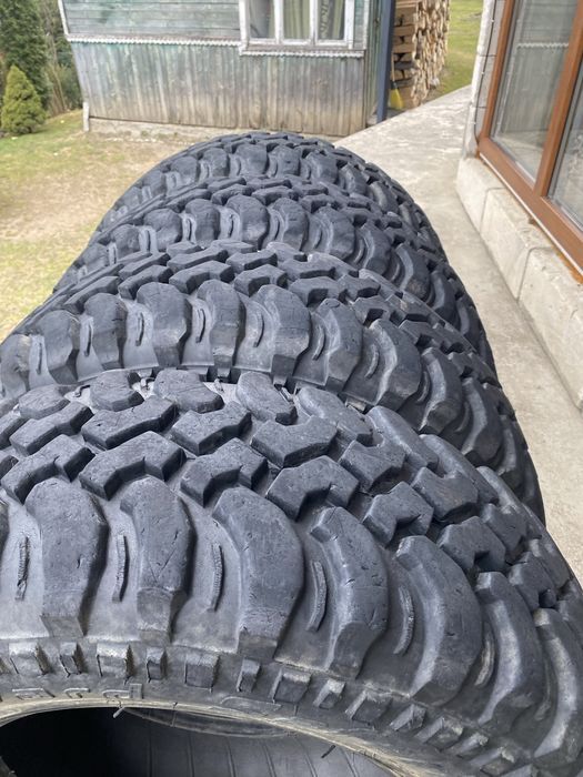 Шини.Уваз.Джип.235/75.R.15.Forward.Safari.540.Болотяні.Грязеві.Траса