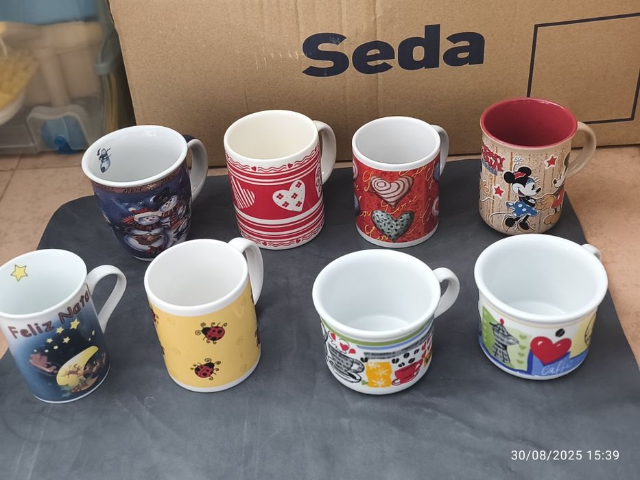 Canecas com vários desenhos