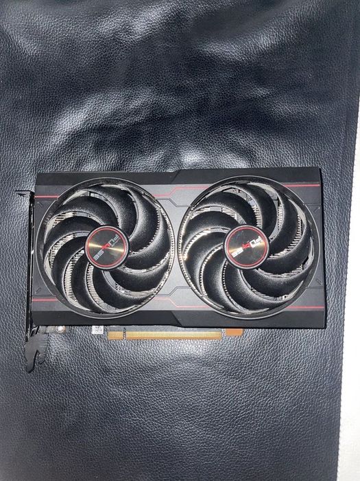 Відеокарта rx 6600 8gb в описі.