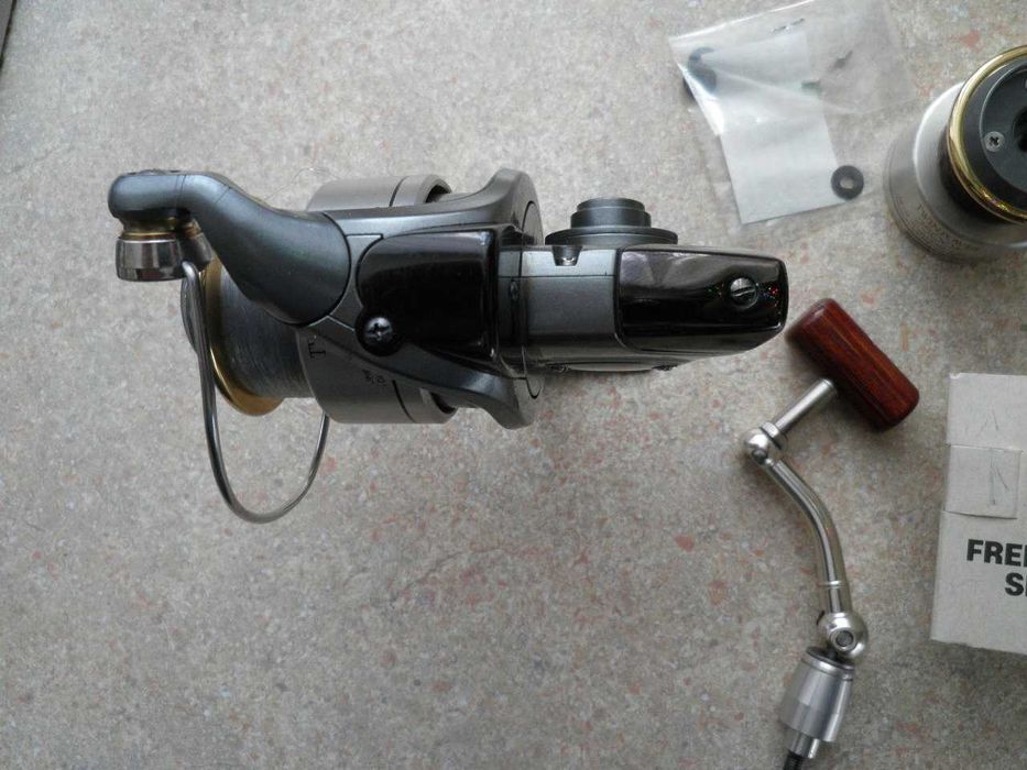 kołowrotek Shimano Twin Power 2500 F