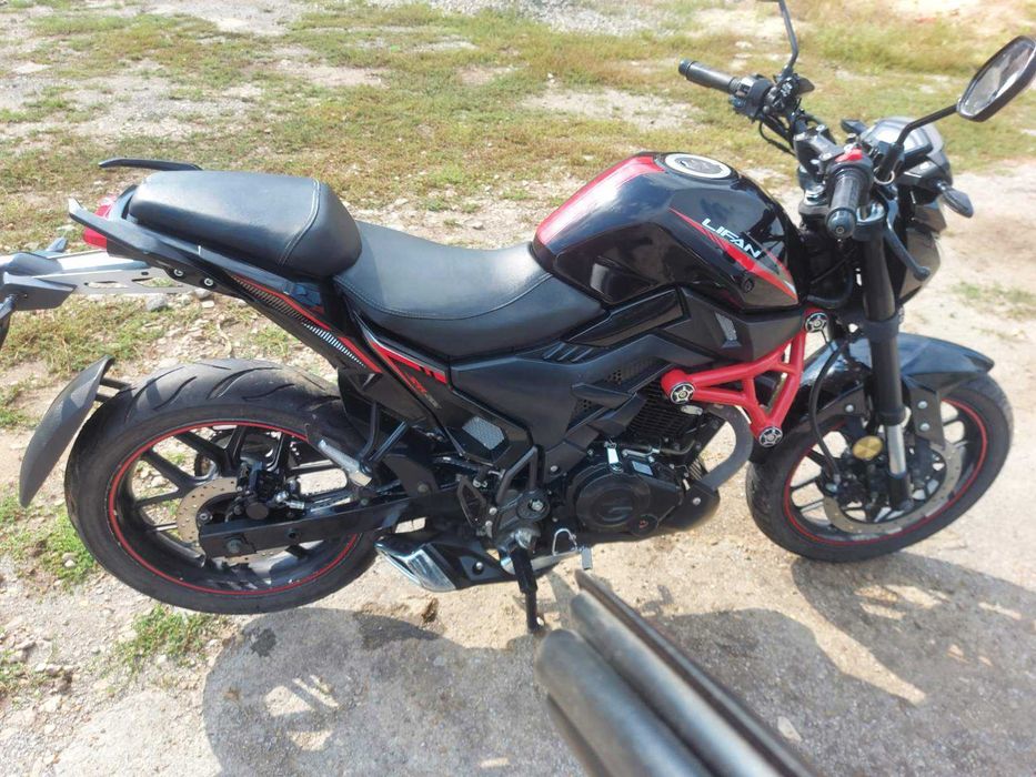 Мотоцикл ліфан SR 200
