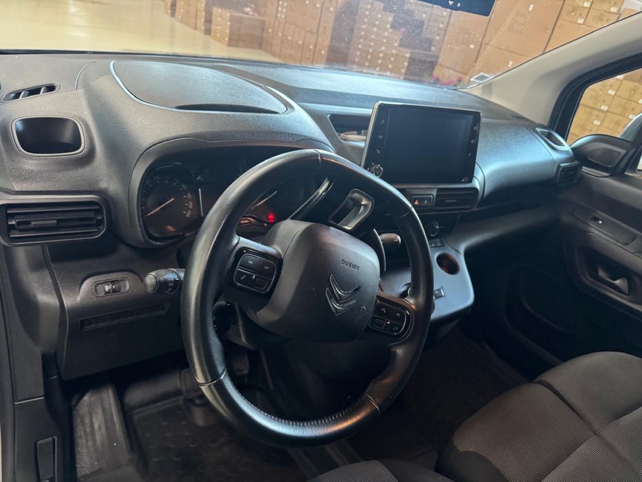 Citroen berlingo Cx auto jan/2021