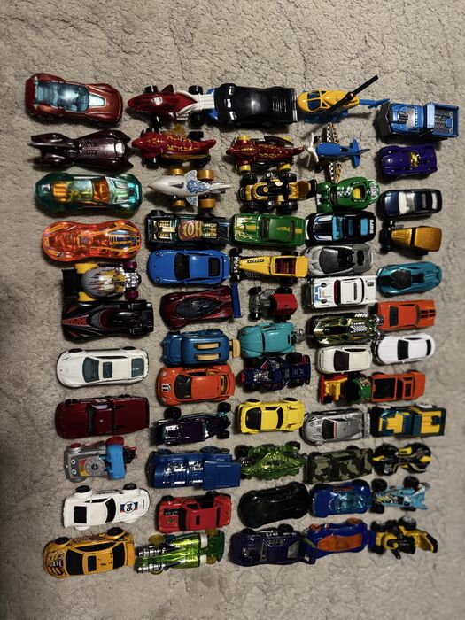 Машинки hot wheels 60 шт