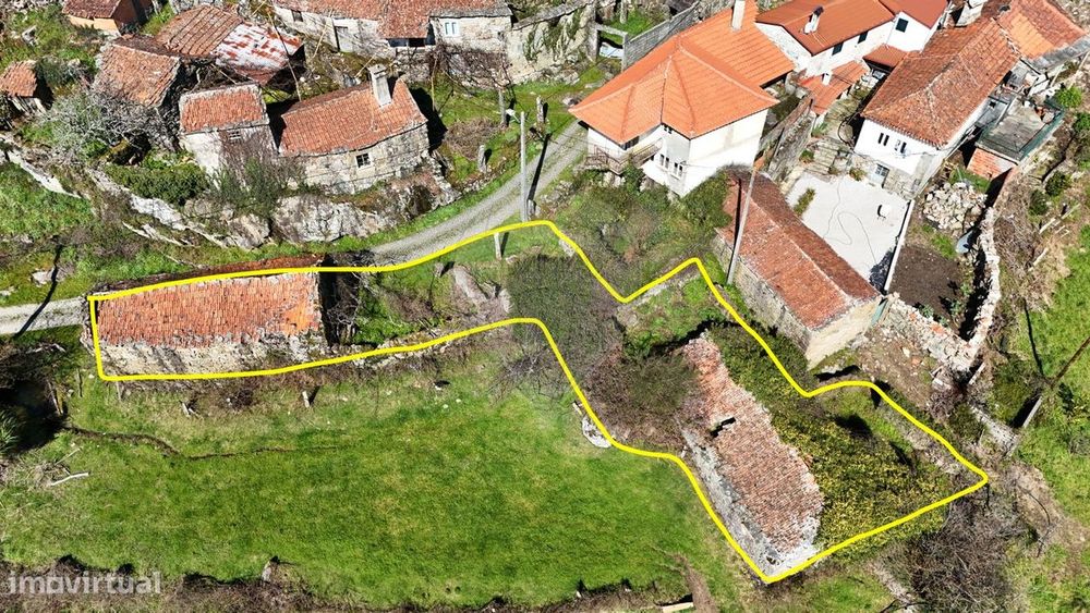 Moradia T4 para venda em Espinho - Alcofra - Vouzela