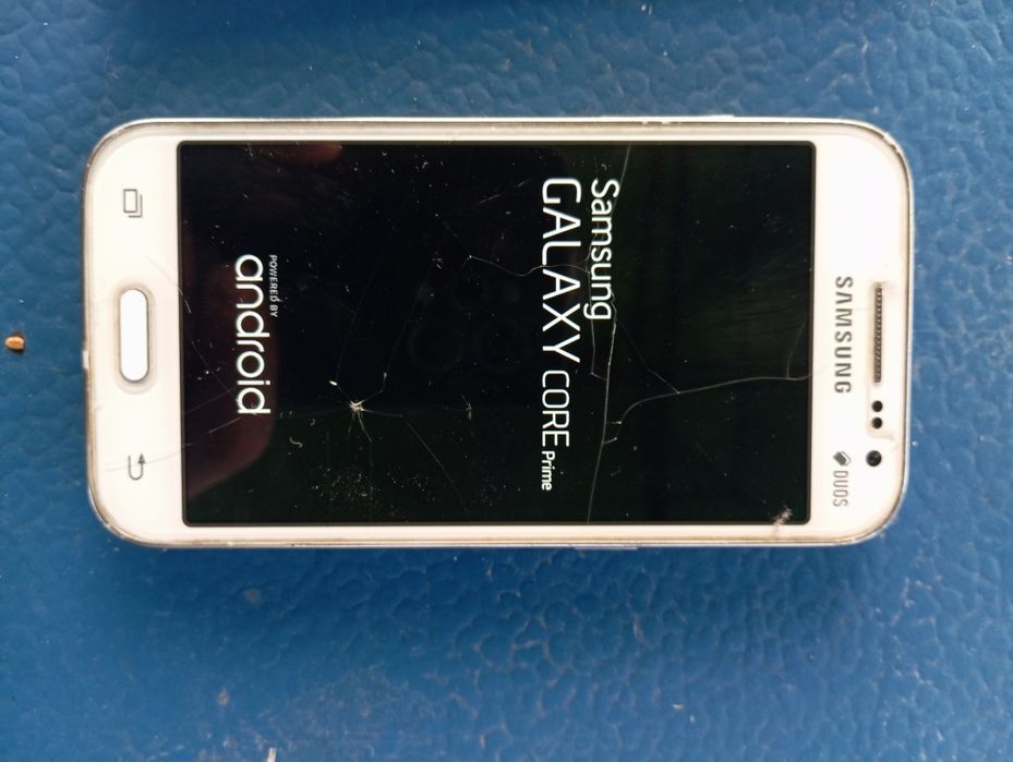 Телефон на запчастини