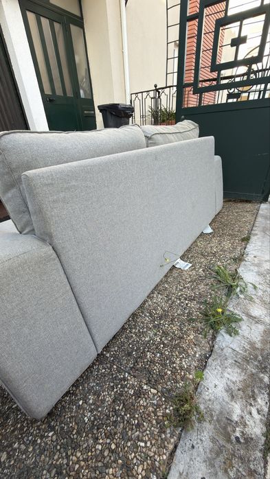 Sofá IKEA usado e em bom estado