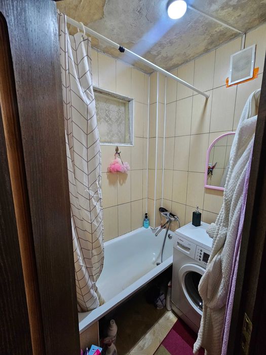 Продаж двохкімнатної квартири в Поляні