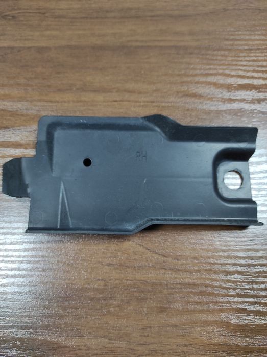 Захист днища Mazda GHW8563D1 RH