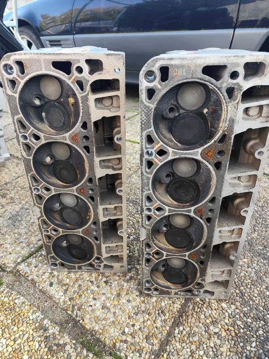 Chevrolet LS1 kompletne głowice para