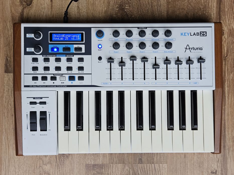 Arturia Keylab 25 klawiatura sterująca