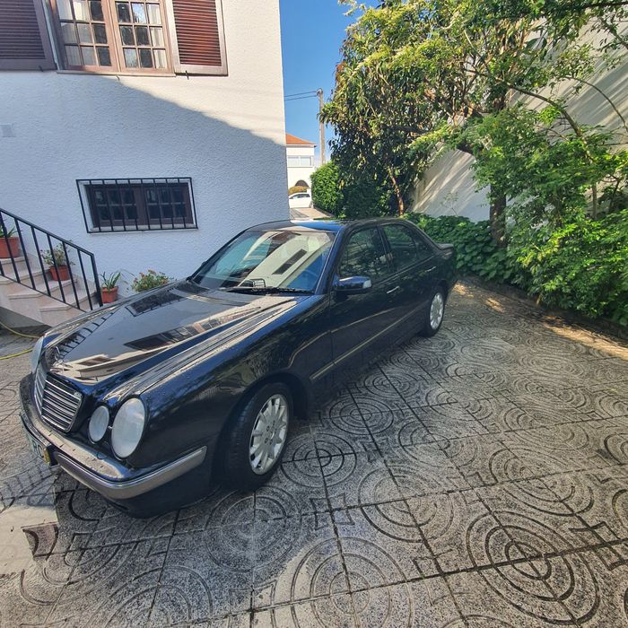Mercedes Casse E 220 CDI. Ano 2001. IMACULADO.