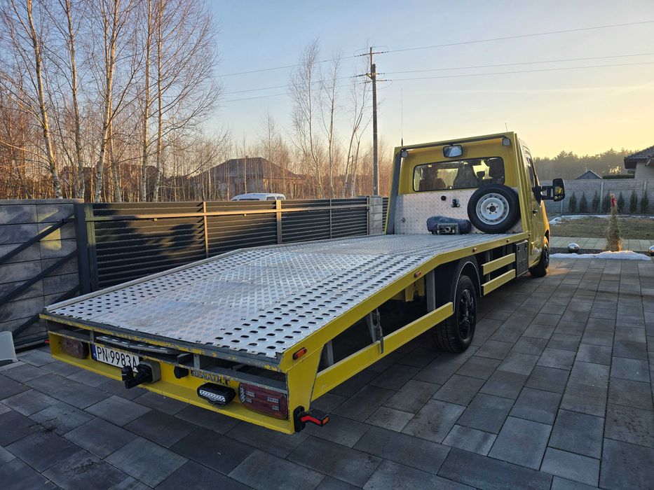 Renault Master 3 III autolaweta. Tył napęd.