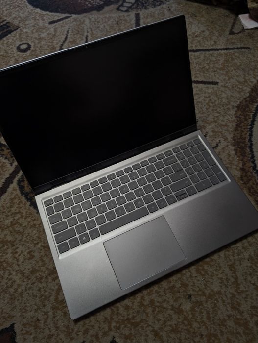 Dell Inspiron 5515 (Сенсорный)