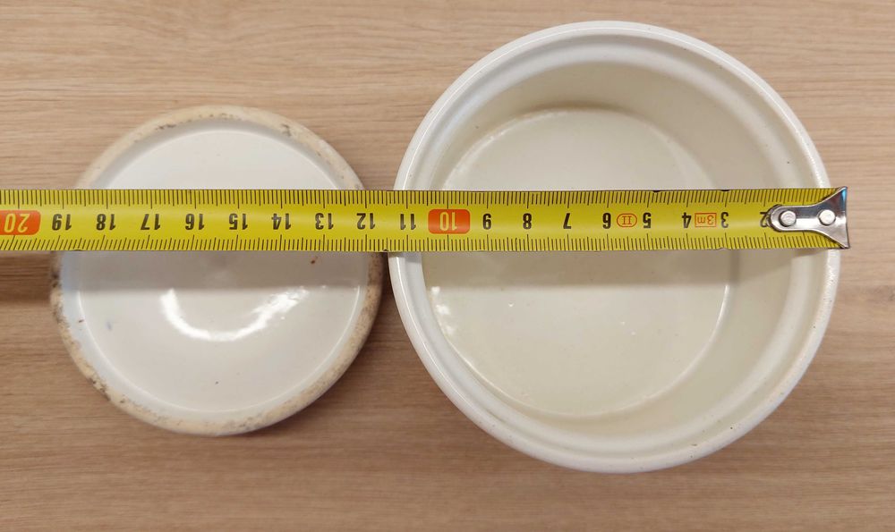 Piękna cukiernica fajansowa Włocławek – klasyka PRL, kobalt