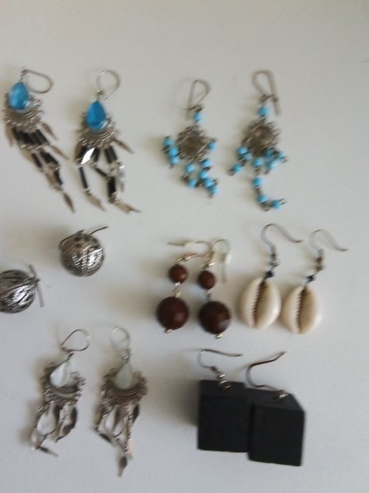 Brincos artesanais alguns novos