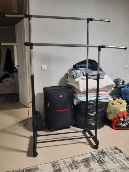 Стойка для одежды