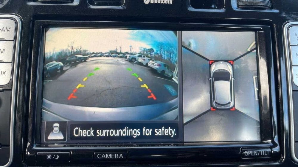 Nissan Leaf      2016