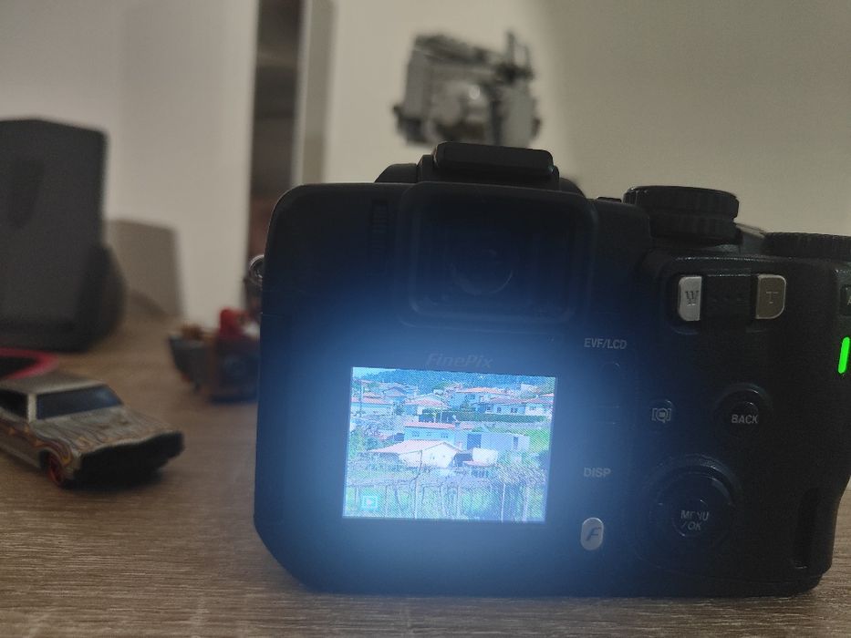 Fujifilm finepix S7000