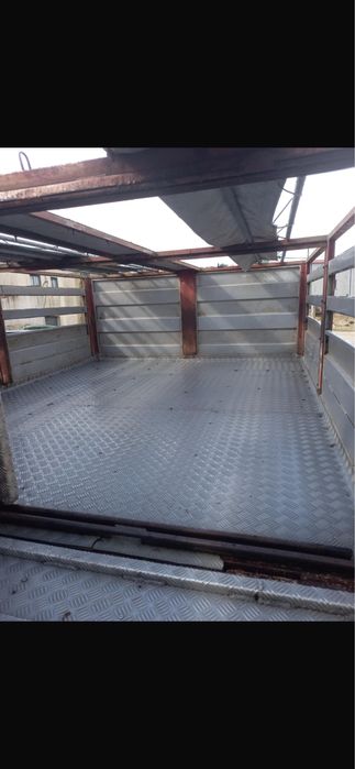 Atrelado de animais vivos