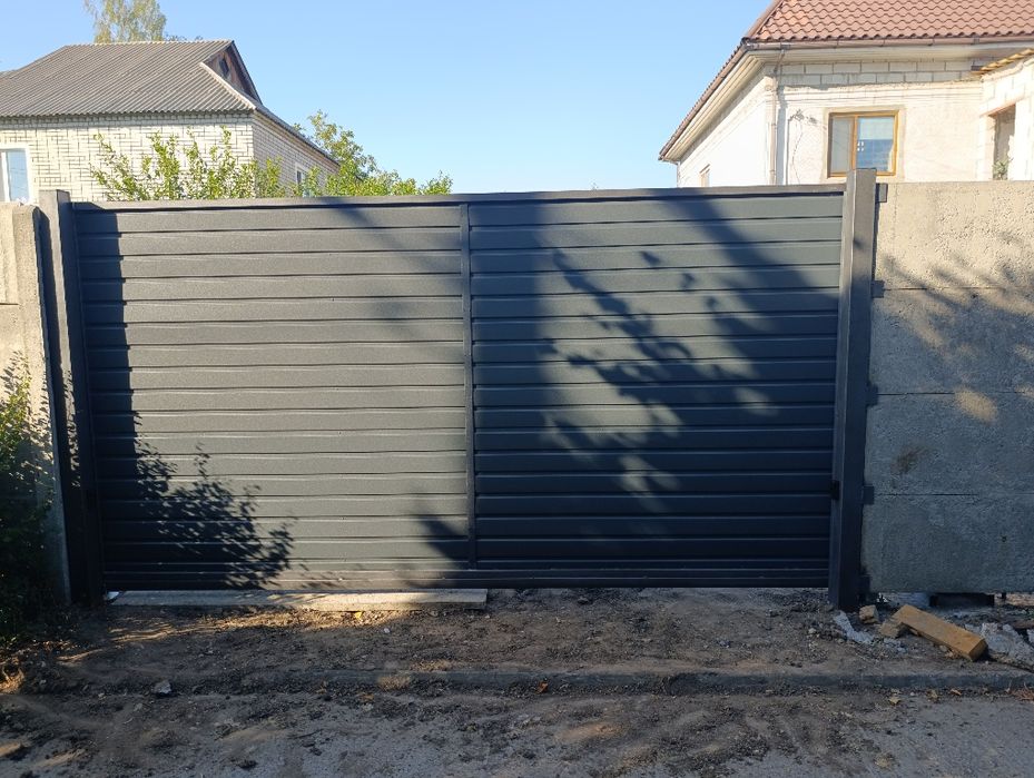 Заборы из профнастила