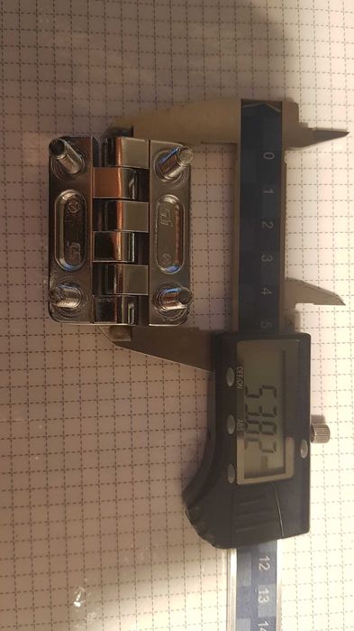 Mocny zawias metalowy, chromowany