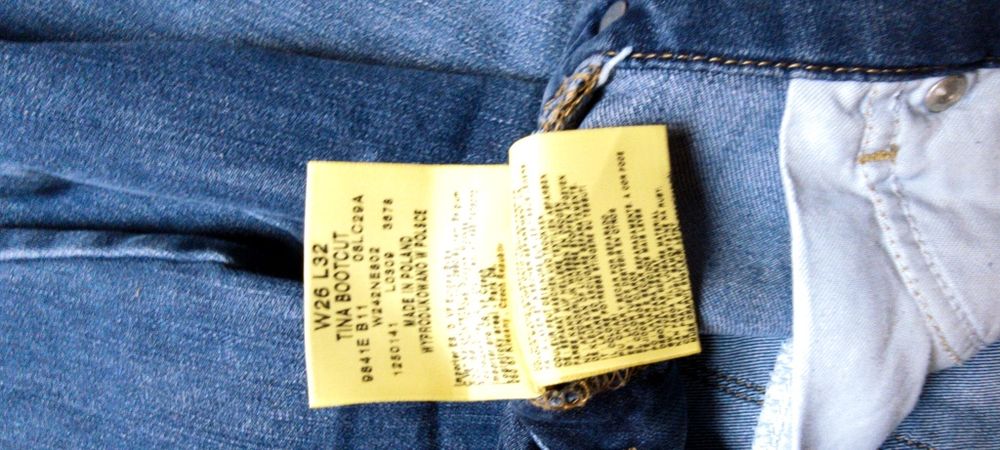 Sprzedam spodnie Wrangler W 26 L32