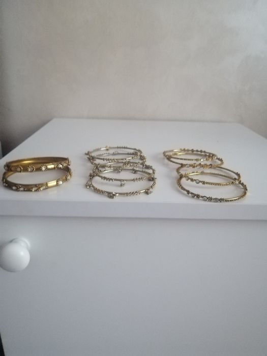 Жіноча  біжутерія, браслети