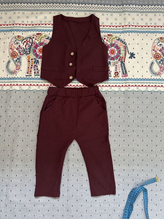 Продам гарний комплект на 1 рік