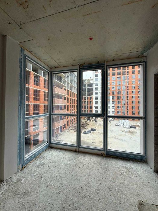 Простора 2 кім. квартира в ЖК "Manhattan Up"