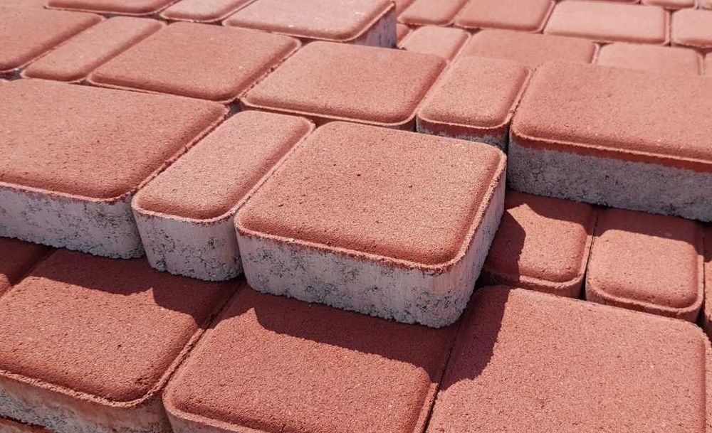 Продаж та Укладання Бруківки