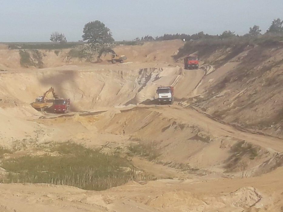 ZIEMIA - podnoszenie terenu, nasypy, niwelacja