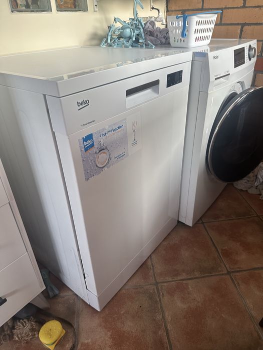 Máquina lava loiça Beko
