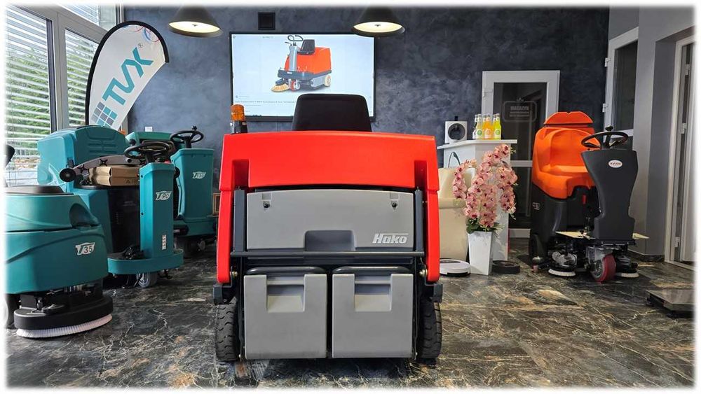 Zamiatarka fotelowa Hako Sweepmaster 900 R
