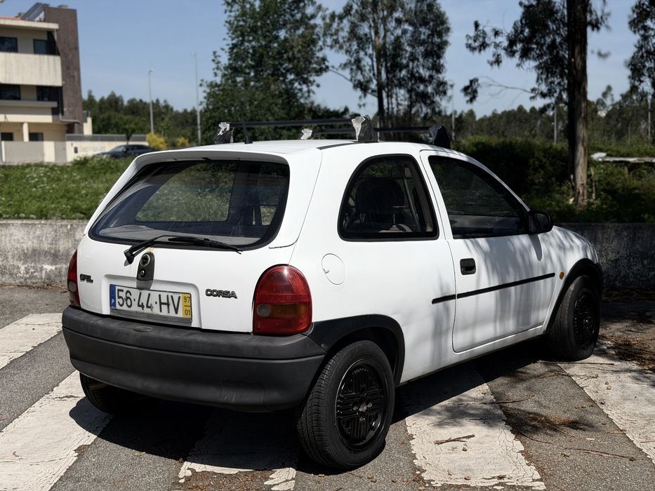 Opel Corsa B 1.7 Diesel NACIONAL