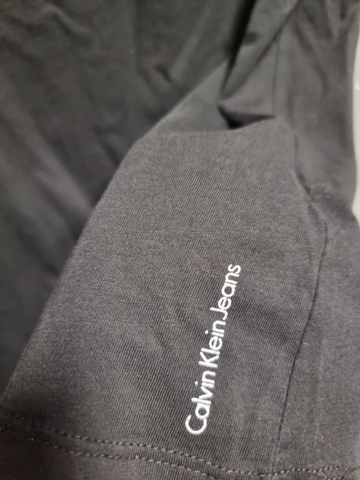 Tshirt czarny Calvin Klein Jeans L