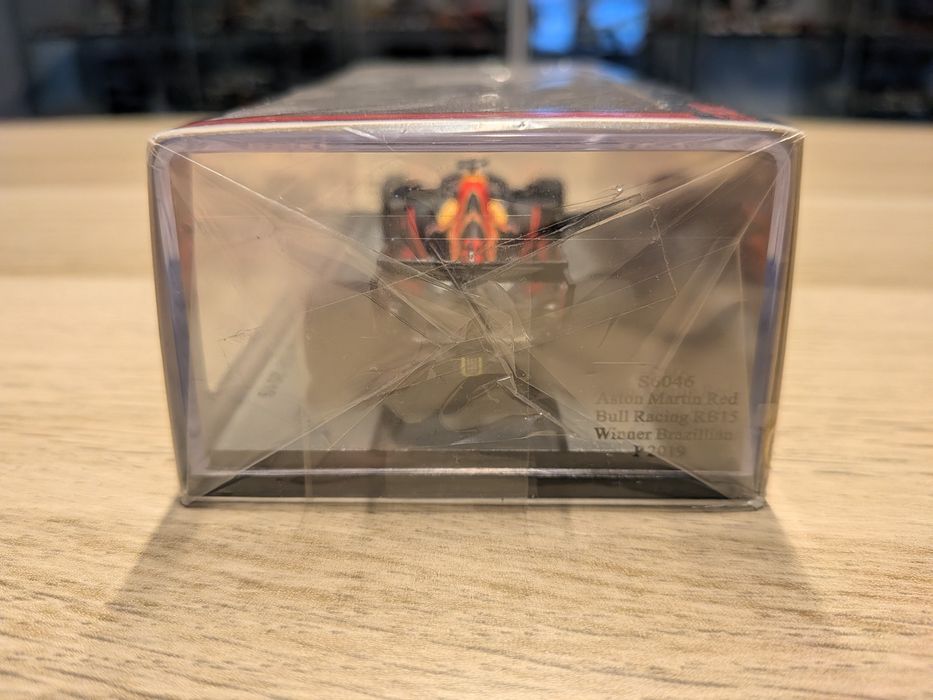 Aston Martin Red Bull Racing RB 15 - 1/43