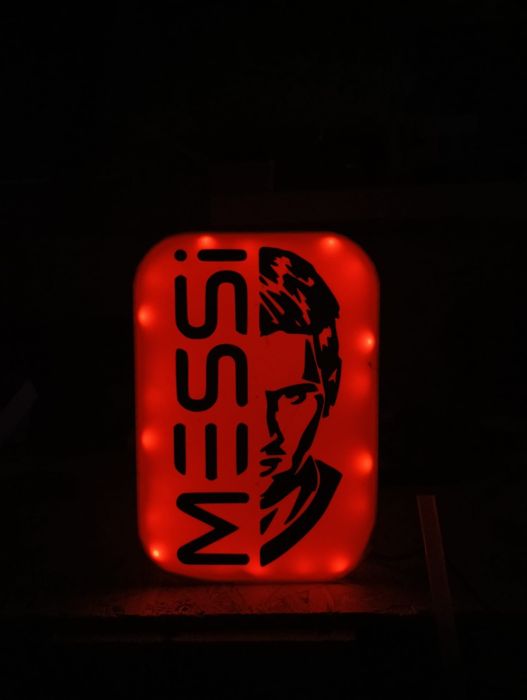 Caixa de luz messi