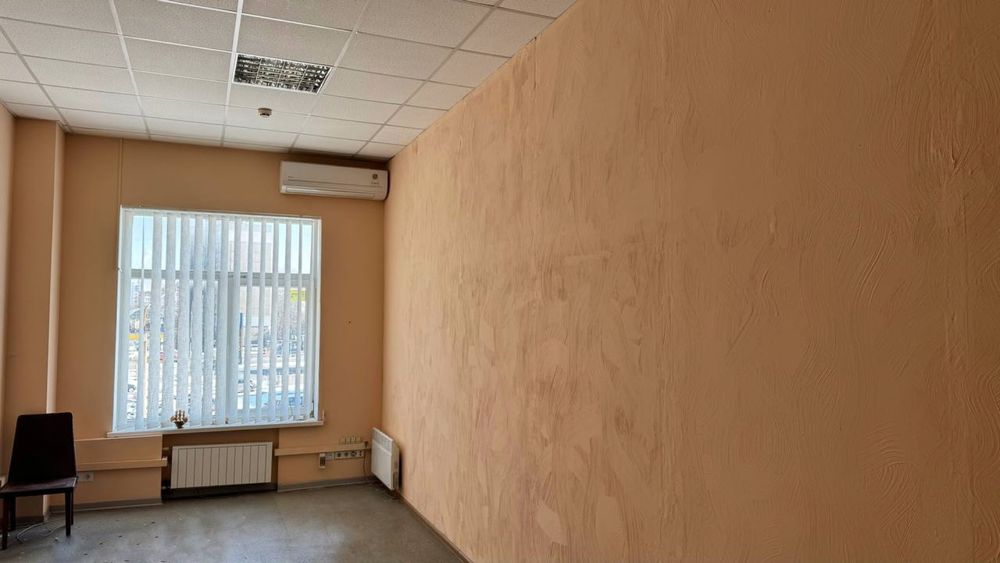 Без%.Кібальчича 2а. 13, 18 кв.м.Під офіс, косметологічні послуги