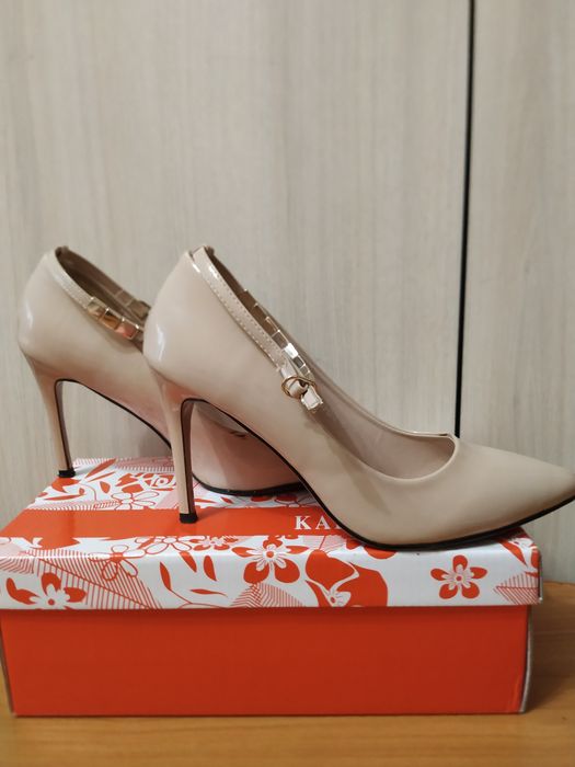 Продам   гарні  туфлі