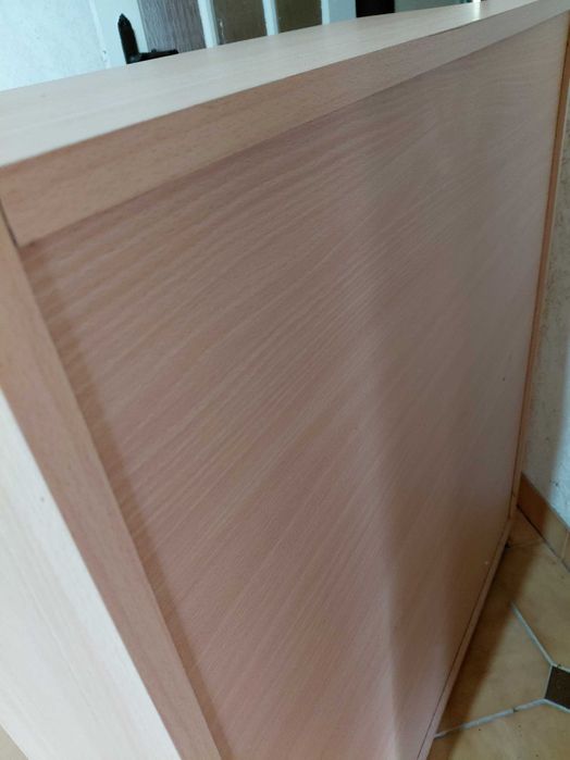 Armário de madeira com 3 prateleiras