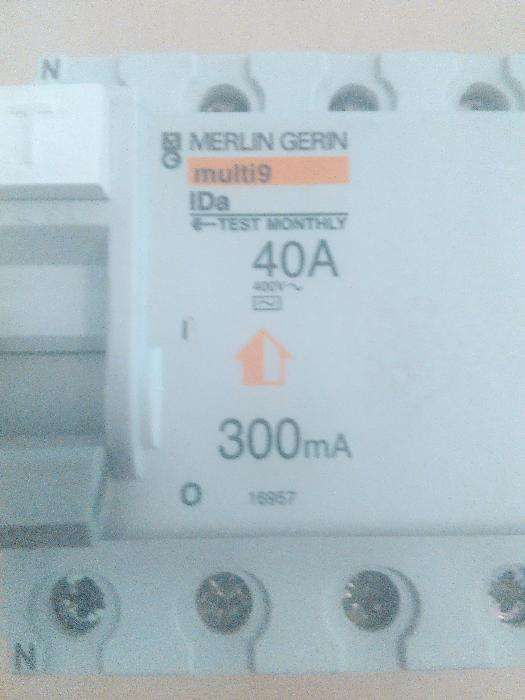interruptor diferencial tetrapolar 40A