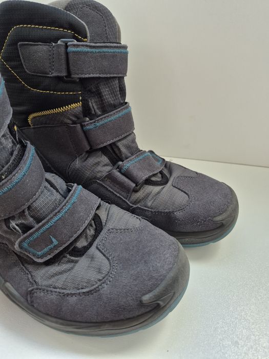 ботінки 39 розмір,  Lowa, Gore-Tex