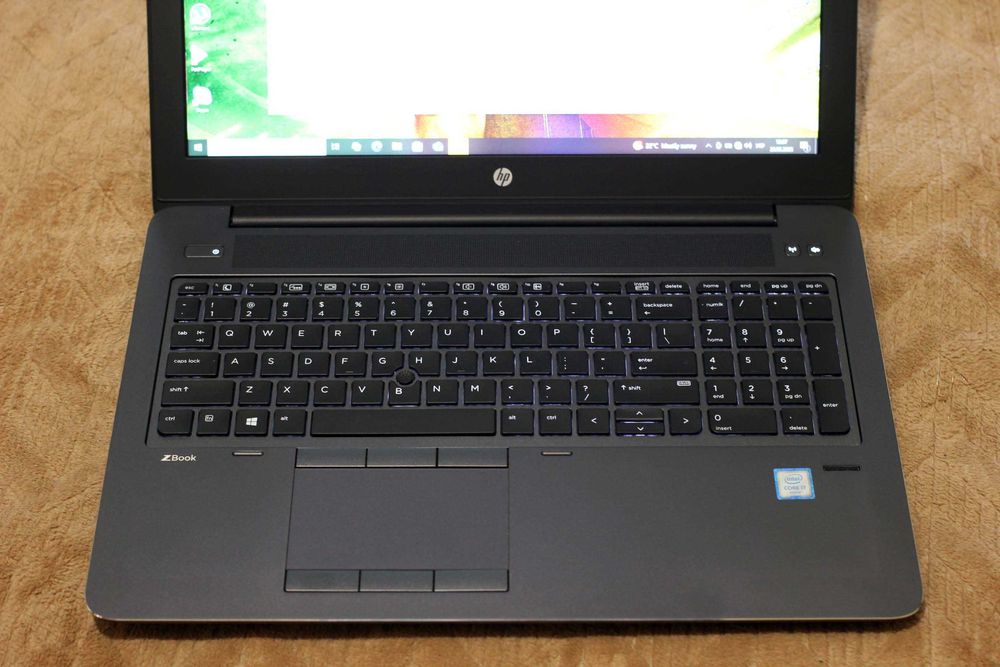 Ноутбук HP ZBook15/ i7-6820HQ/NvidiaQuadro m1000m 2GB/16GB/SSD512/АКБ 4ч