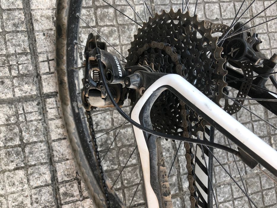 Bicicleta Specialized Stumpjumper carbono 29