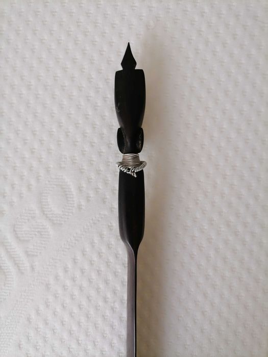 Faca abrir cartas em pau preto