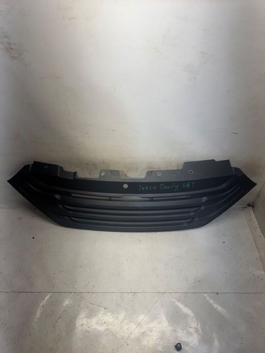 GRILL IVECO DAILY 19<