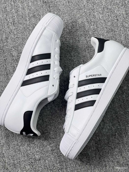 Oryginalne buty adidas Superstar XLG White R.42