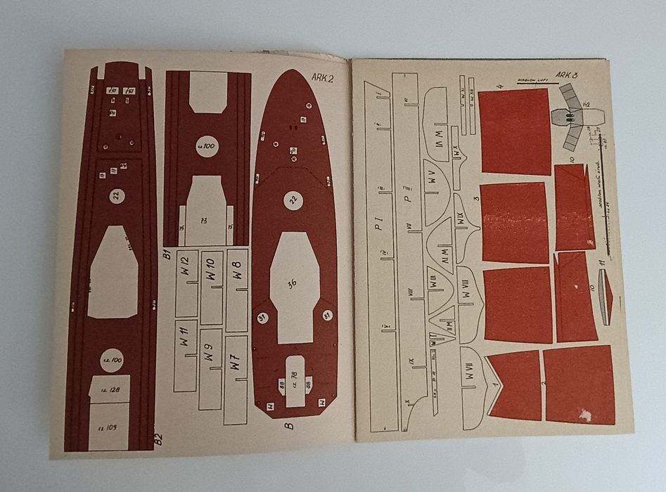 Mały Modelarz Niszczyciel ORP Grom 6 1978