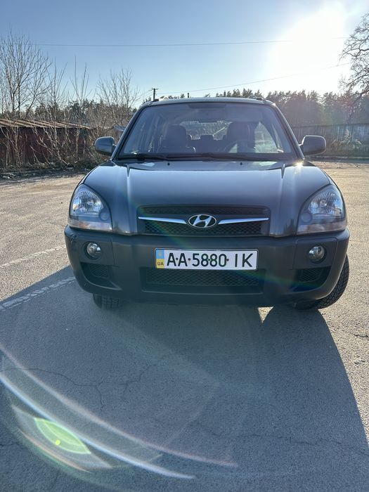 Продам Hyundai Tucson 2009 бензин 2.0